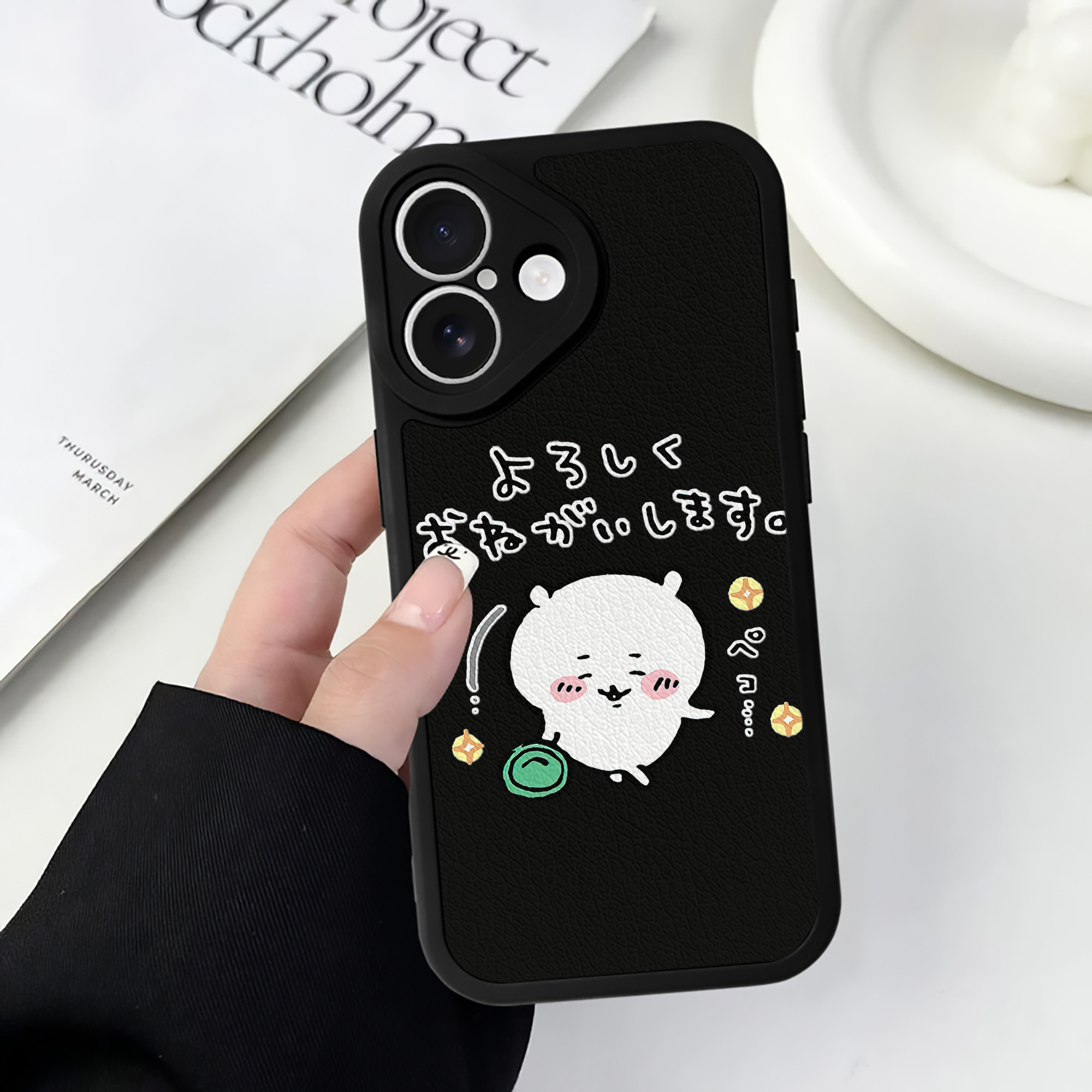 （画像用） ちいかわ ちいかわ Chii-kawa chiikawa 【iPhone 16シリーズ対応】シリコンスマホケース（レザー調） 材質：シリコン